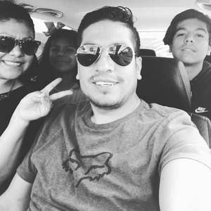 Meet your Posher, Javier